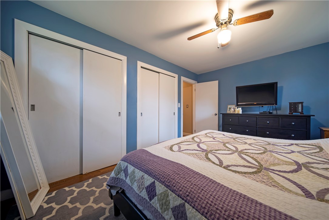 2289 Mendon Road Cumberland, RI 02864 - Photo 11 of 17