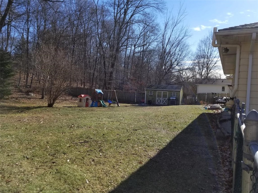 2289 Mendon Road Cumberland, RI 02864 - Photo 4 of 17