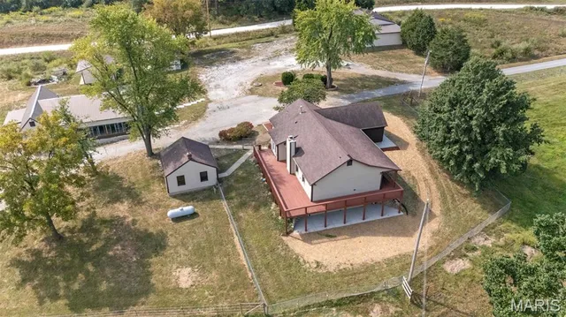 $325,000 | 3218 South S Highway, Winfield, MO 63389