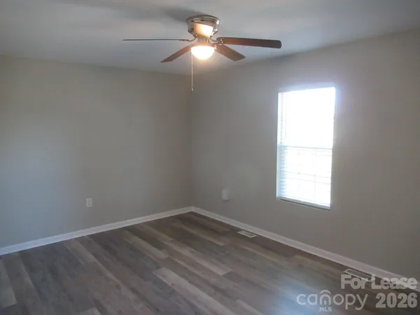 $1,300 | 405 Northbrook III School Road, Vale, NC 28168