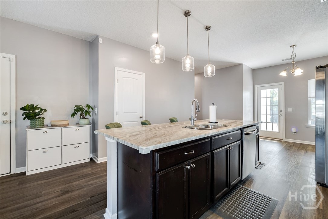 224 Brightleaf Circle Hinesville, GA 31313 - Photo 10 of 30