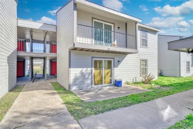 $825 | 2000 Kazmeier, Unit 1, Bryan, TX 77802