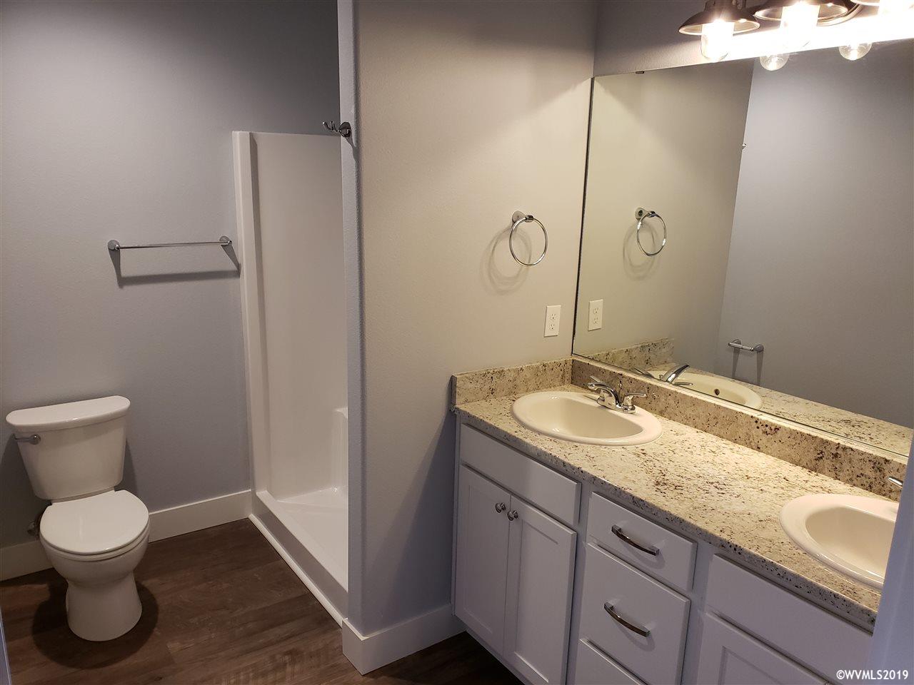 973 Walker Road Lebanon, OR 97355 - Photo 26 of 32 Gallery Image 26
