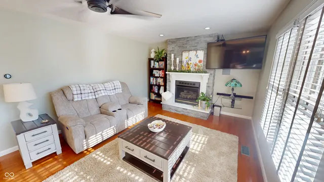 $325,000 | 1197 13th Street, Covington, IN 47932