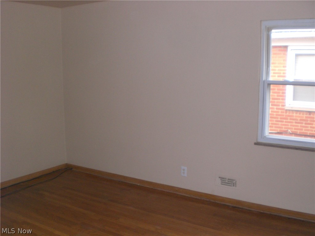 8401-03 Pelham Drive Parma, OH 44129 - Photo 13 of 18