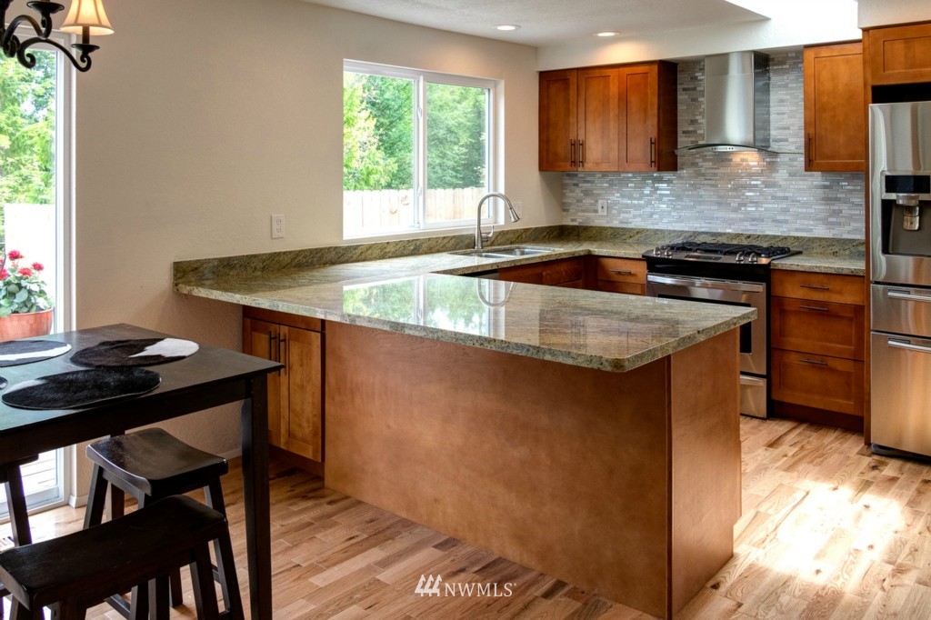 22329 6th Drive Southeast Bothell, WA 98021 - Photo 9 of 25