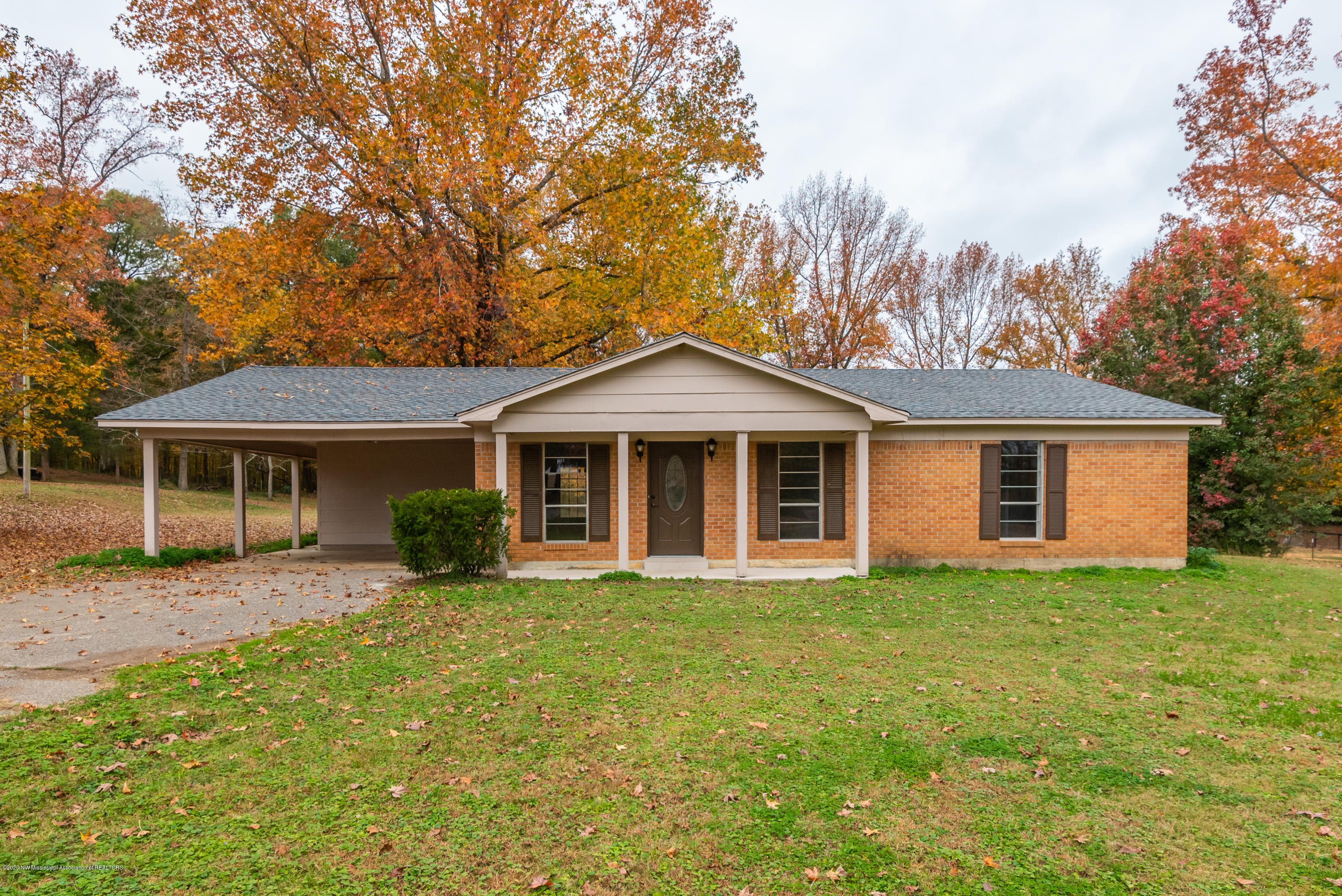 225 Dixie Hill Road Hernando, MS 38632 - Photo 1 of 29 DSC_2399