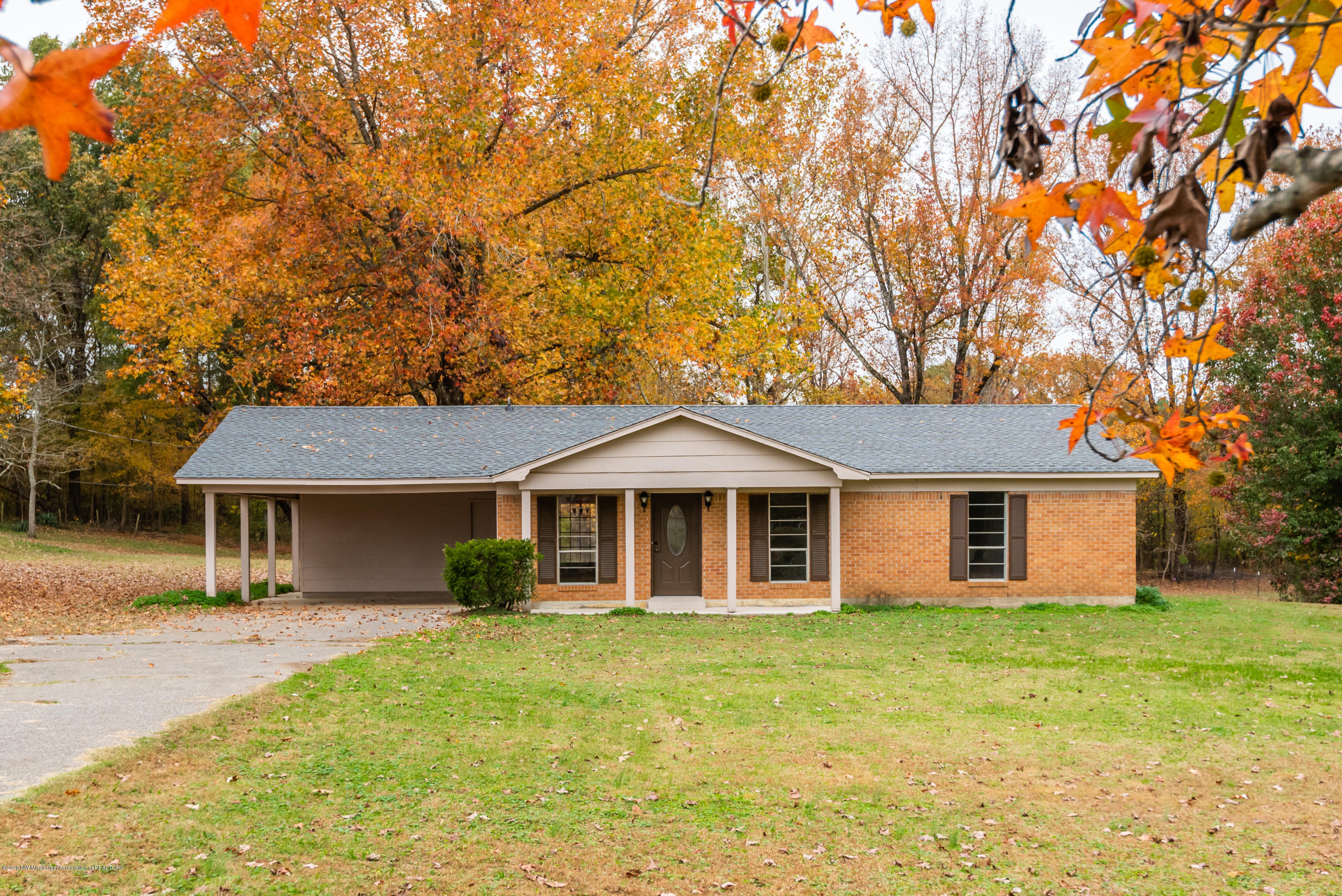 225 Dixie Hill Road Hernando, MS 38632 - Photo 3 of 29 DSC_2422