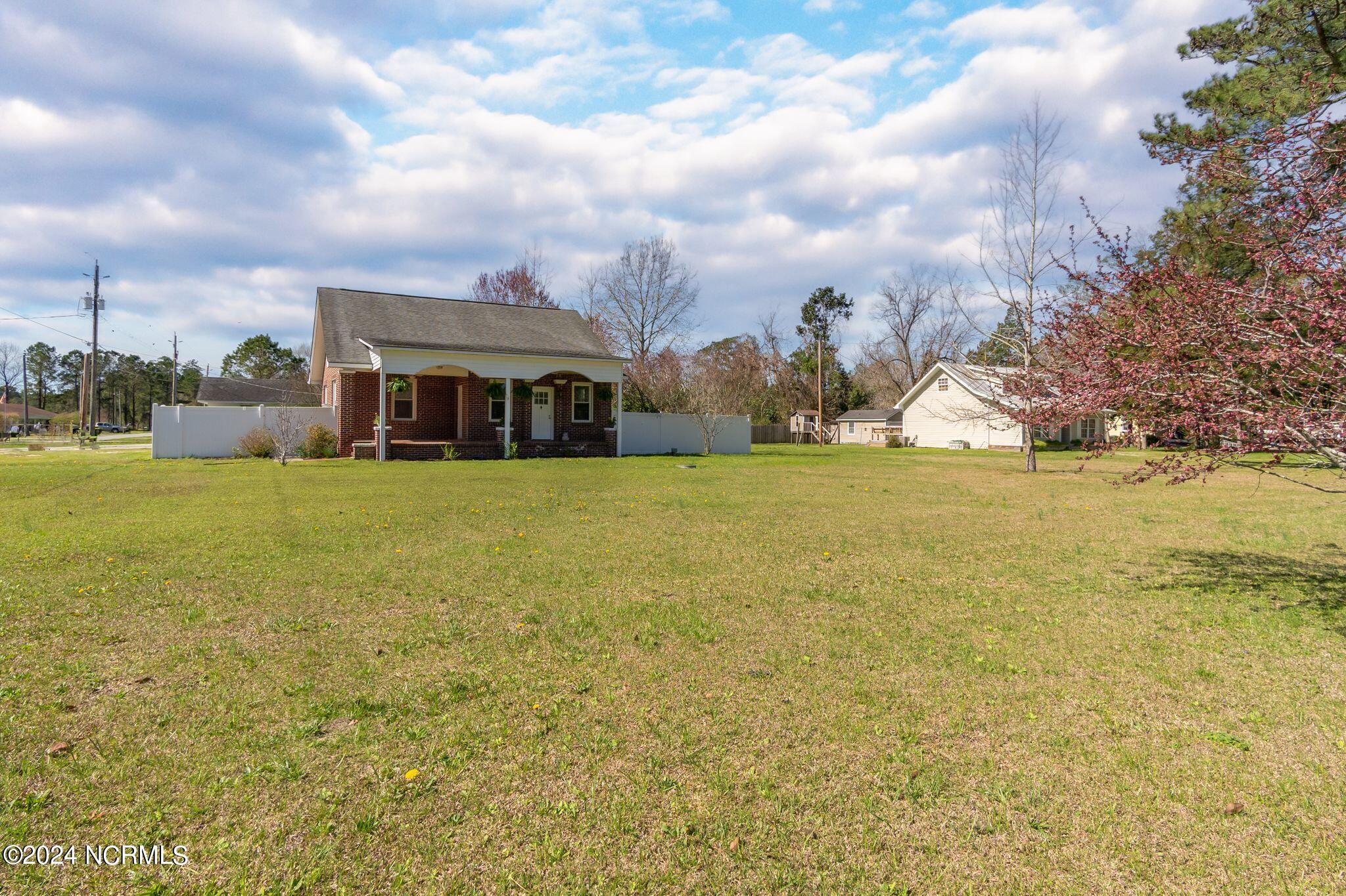 2405 Old Cherry Point Road New Bern, NC 28560 - Photo 5 of 45 Front
