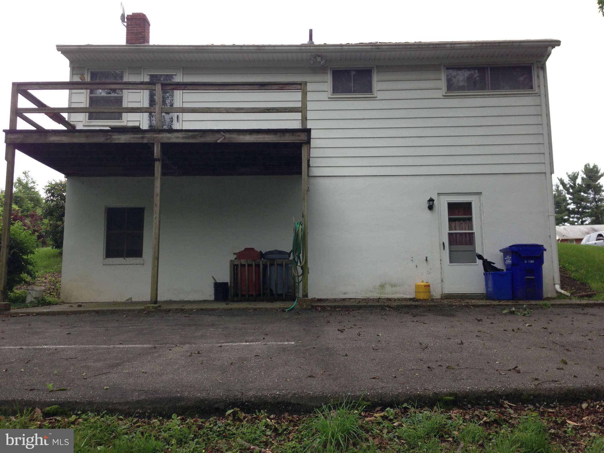 Exterior (Rear)