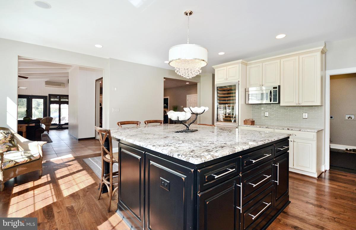 14324 Cuba Road Cockeysville, MD 21030 - Photo 2 of 30 Kitchen