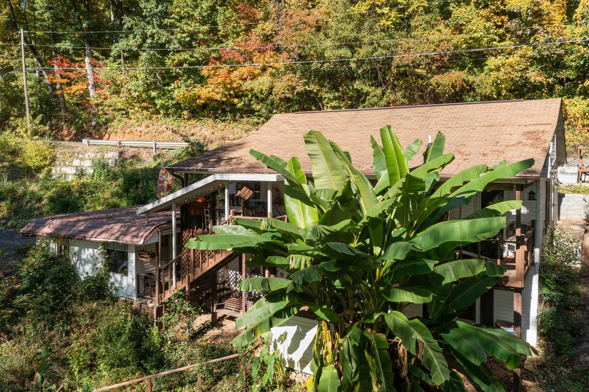 6117 Chestnut Ridge Road Kingsport, TN 37664 - Photo 2 of 22 18-web-or-mls-DJI_0223