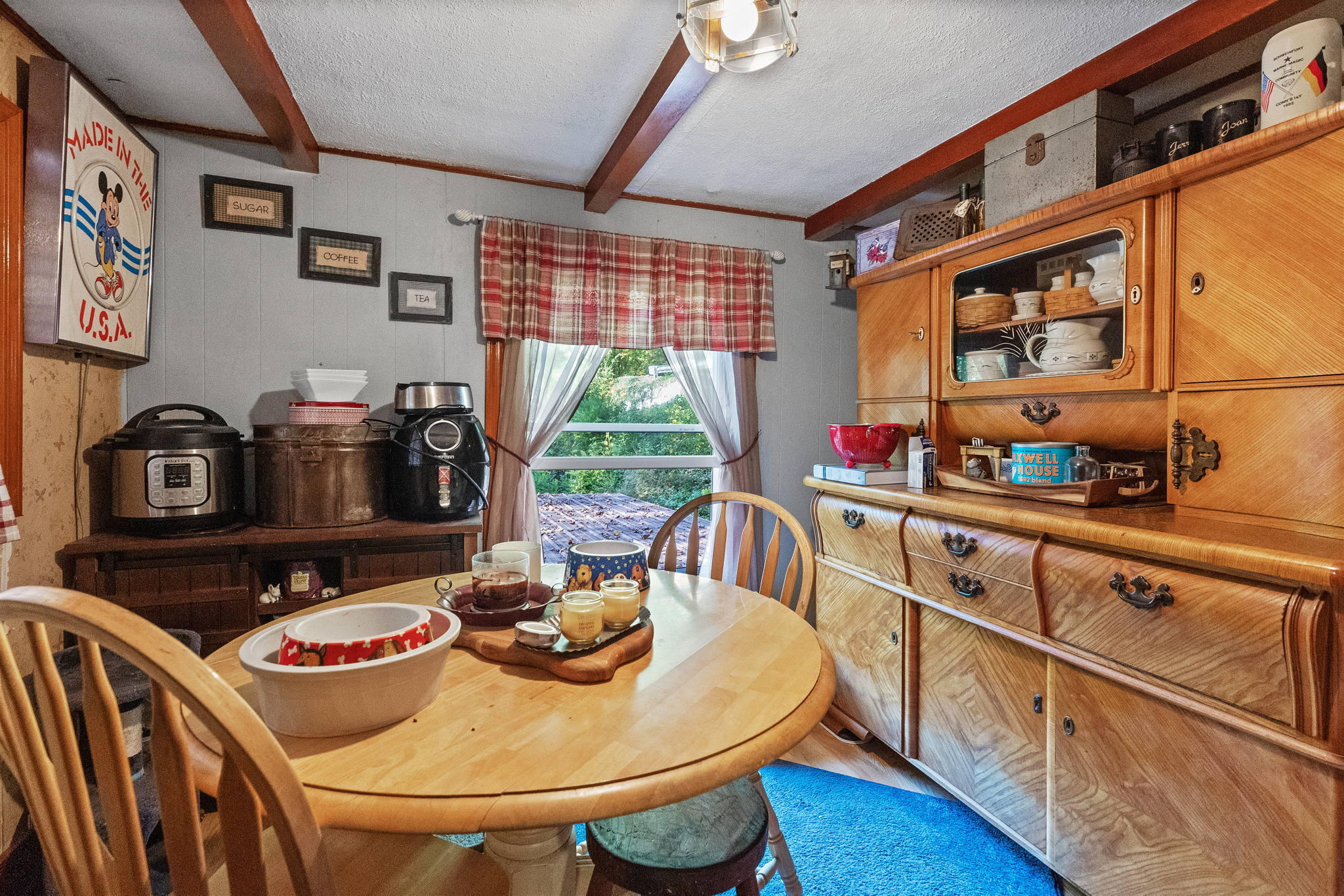 6117 Chestnut Ridge Road Kingsport, TN 37664 - Photo 9 of 22 8-web-or-mls-217A8521
