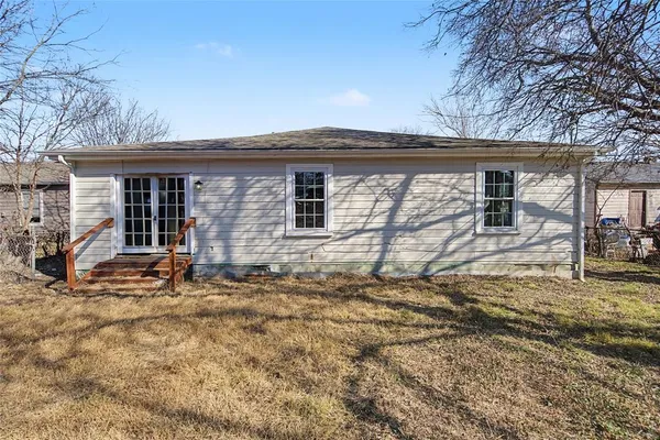 $2,250 | 4603 Bonnie View Road, Dallas, TX 75216