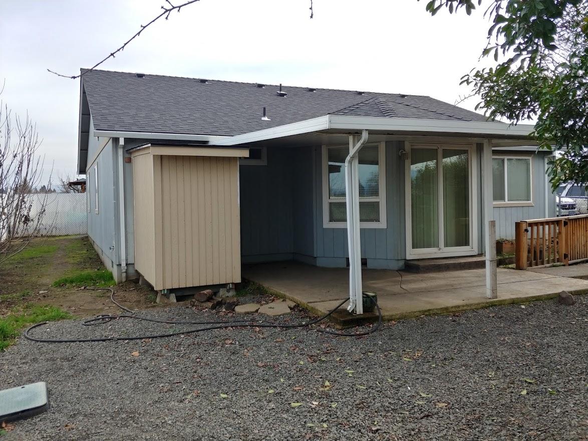 1340 Sandy Lane Central Point, OR 97502 - Photo 25 of 27 1340B