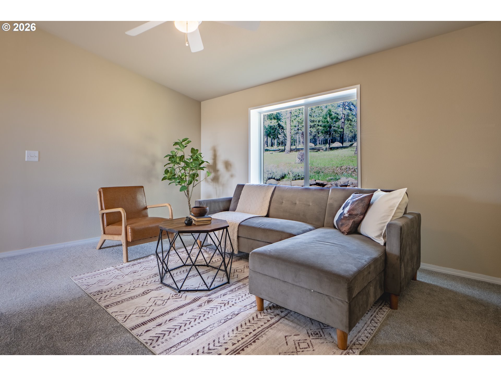 206 Goldenpine Goldendale, WA 98620 - Photo 14 of 27 Family Room