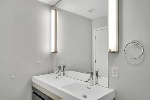 $585,000 | 204 Spencer Avenue, Unit 6, Chelsea, MA 02150