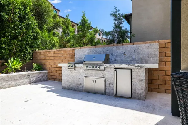 $3,299,999 | 12 Lontano, Lake Forest, CA 92630