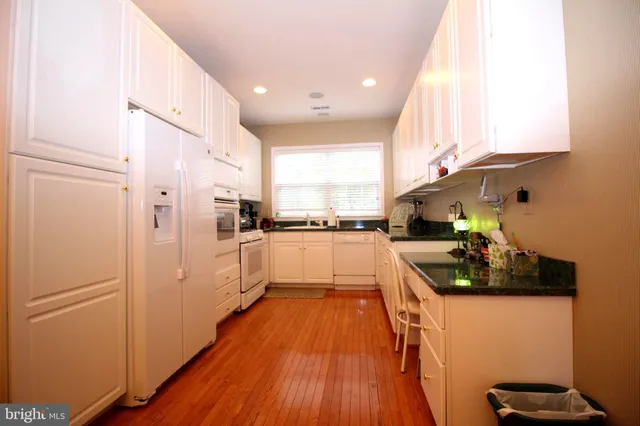 $715,000 | 376 Hobson Place, Blue Bell, PA 19422