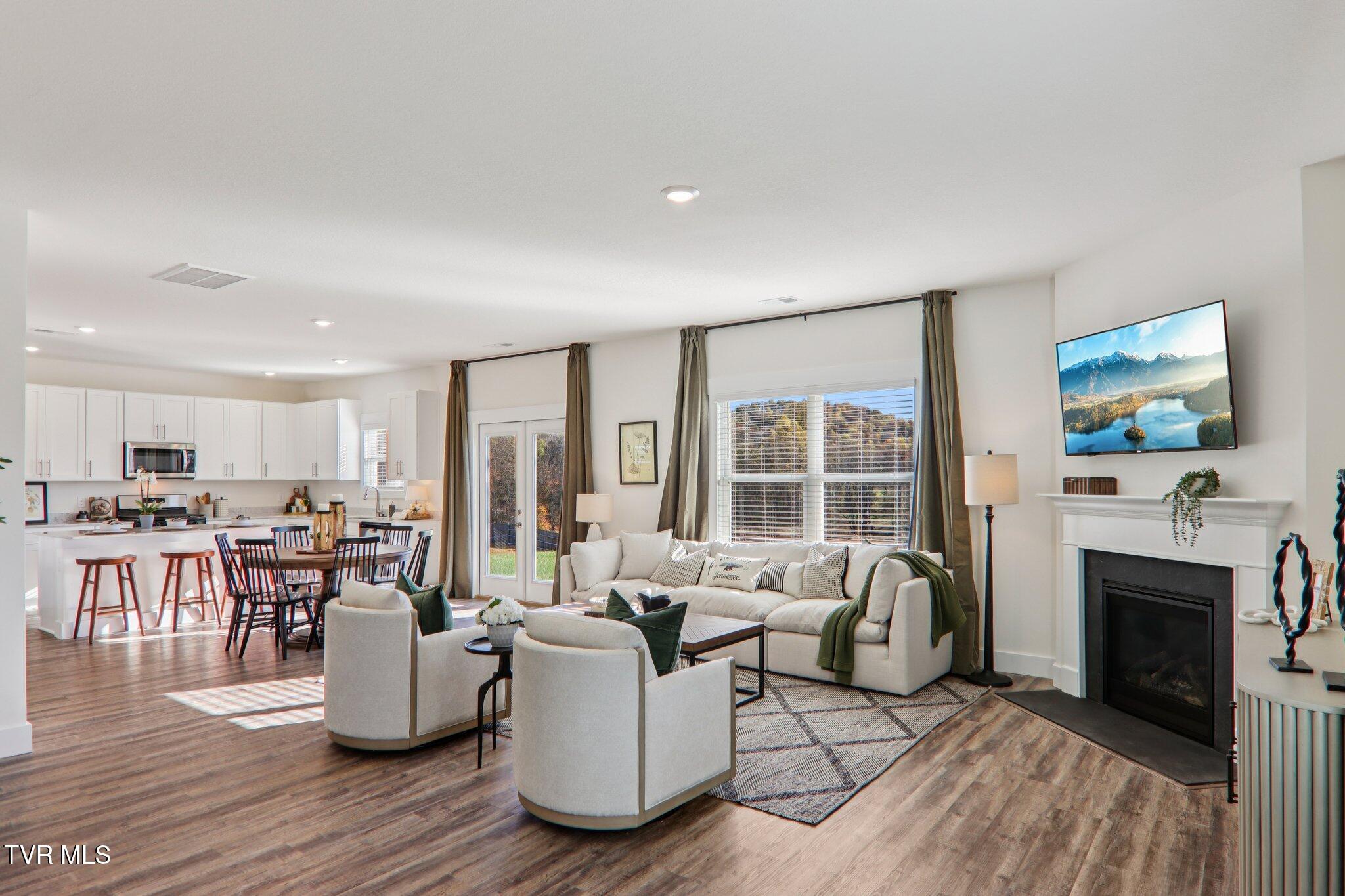 591 Fieldcrest Road Blountville, TN 37617 - Photo 11 of 45 13-web-or-mls-Chimney Vw Lp-S0511-013