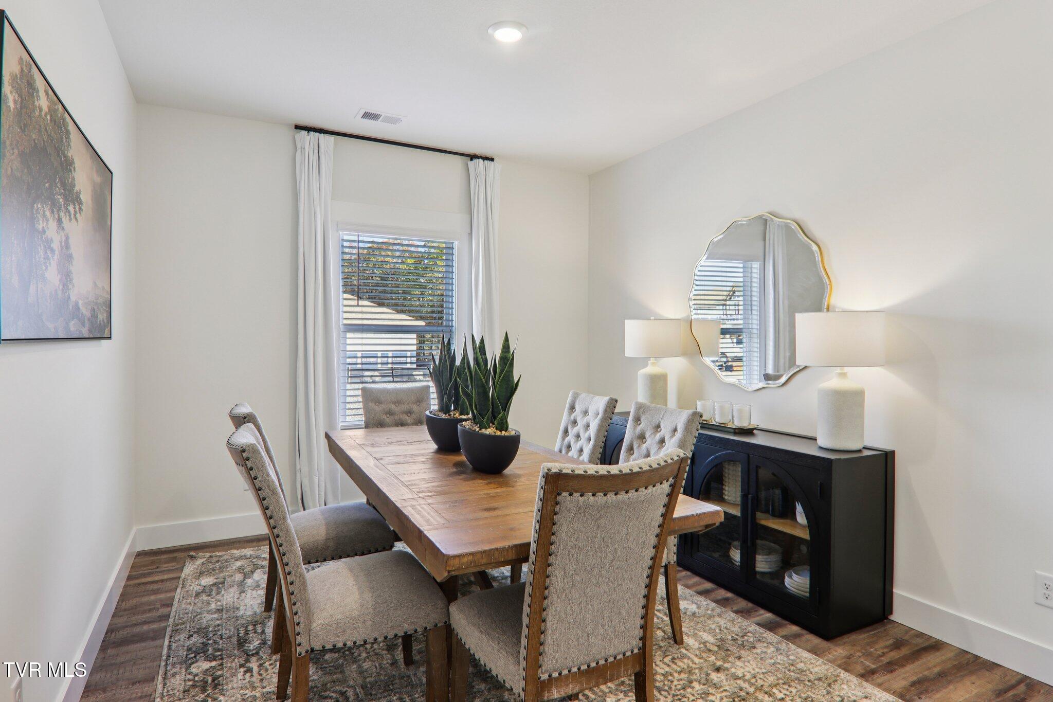 591 Fieldcrest Road Blountville, TN 37617 - Photo 12 of 45 14-web-or-mls-Chimney Vw Lp-S0511-014