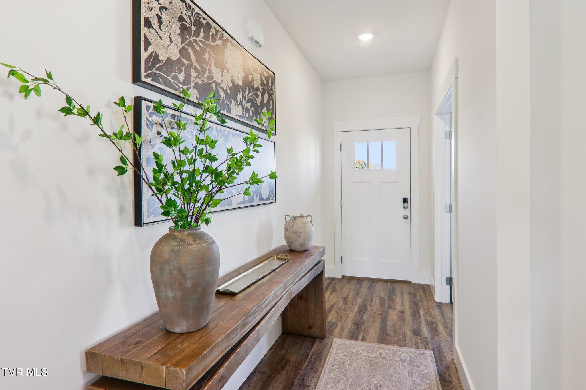 591 Fieldcrest Road Blountville, TN 37617 - Photo 21 of 45 7-web-or-mls-Chimney Vw Lp-S0511-007