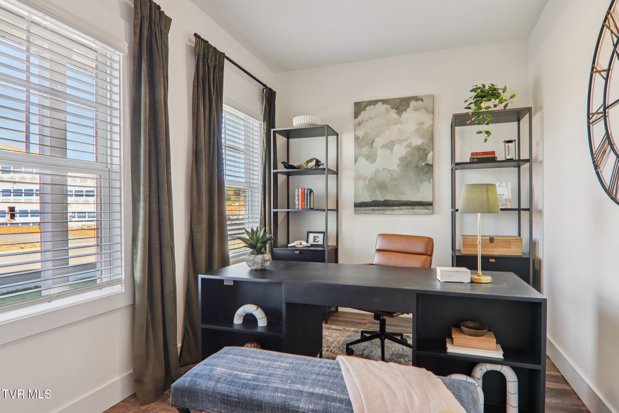 591 Fieldcrest Road Blountville, TN 37617 - Photo 23 of 45 28-web-or-mls-Chimney Vw Lp-S0511-028