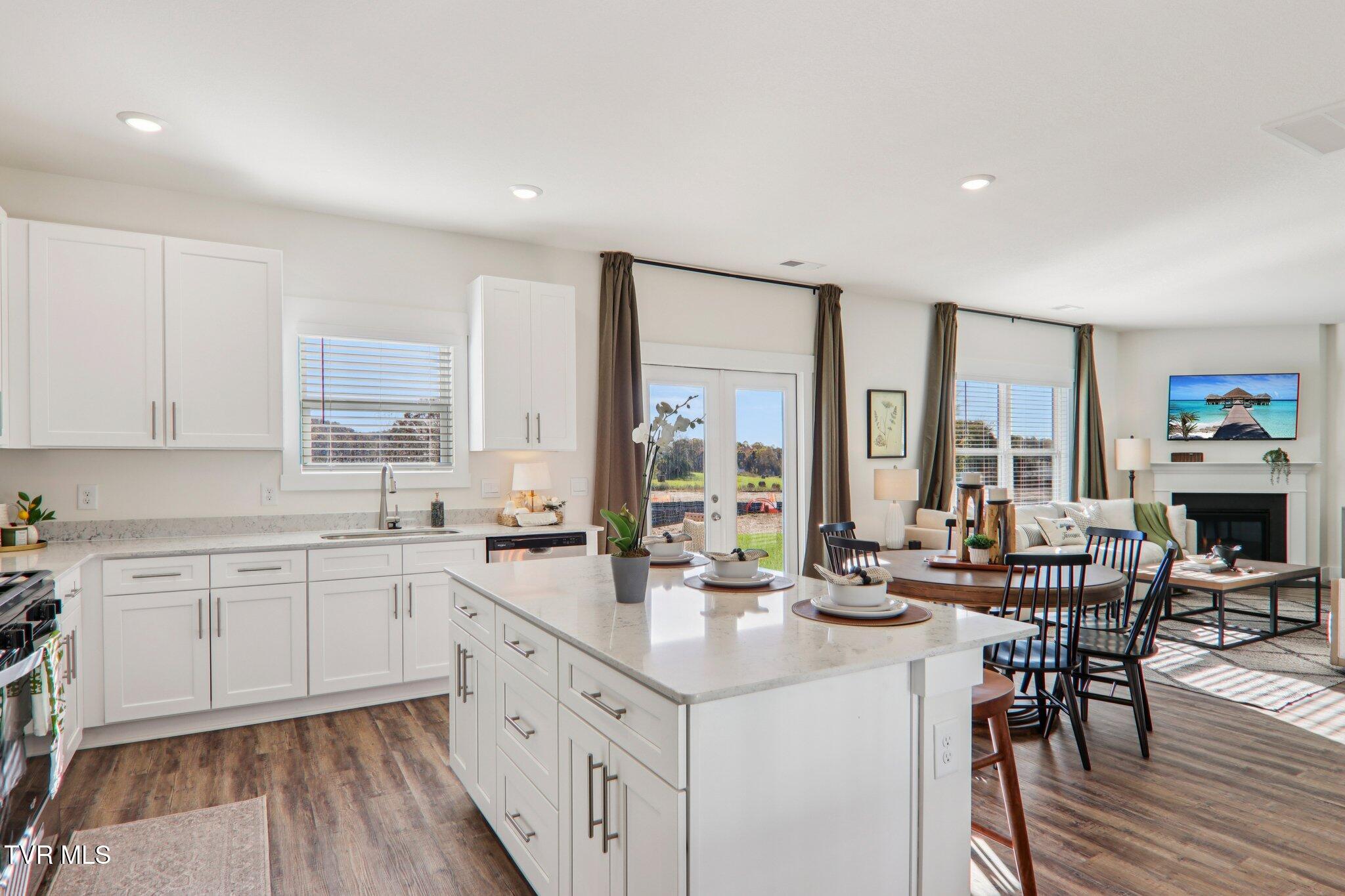 591 Fieldcrest Road Blountville, TN 37617 - Photo 6 of 45 26-web-or-mls-Chimney Vw Lp-S0511-026