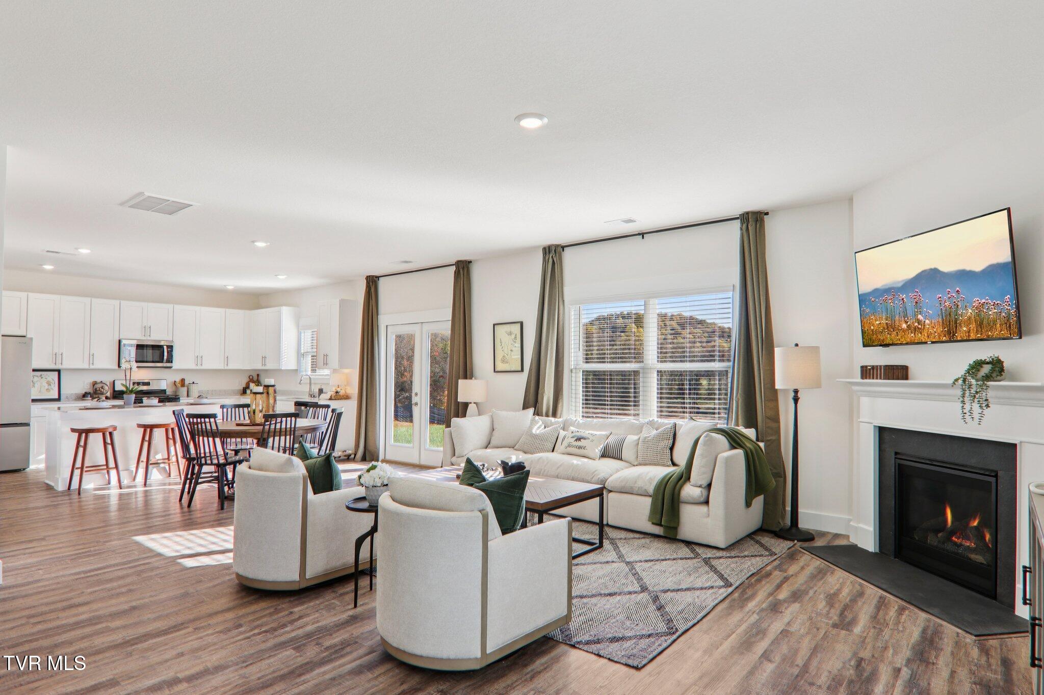 591 Fieldcrest Road Blountville, TN 37617 - Photo 8 of 45 9-web-or-mls-Chimney Vw Lp-S0511-009