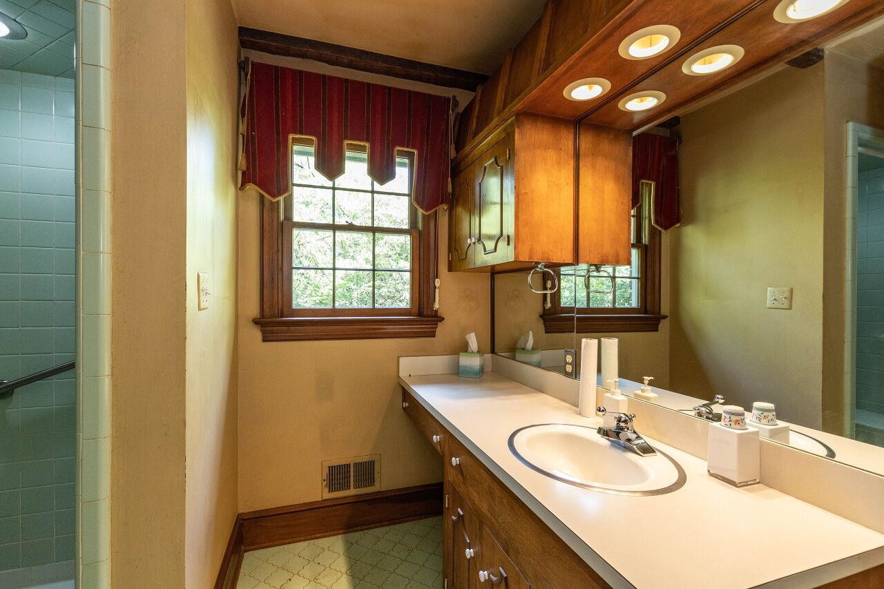 321 Buncombe Street Raleigh, NC 27609 - Photo 19 of 48 Photo 19