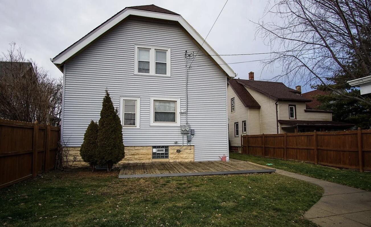 6029 West Mitchell Street West Allis, WI 53214 - Photo 10 of 11 IMG_2917