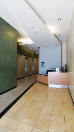 $2,350 | 175 South Lake Avenue, Unit 307, Pasadena, CA 91101