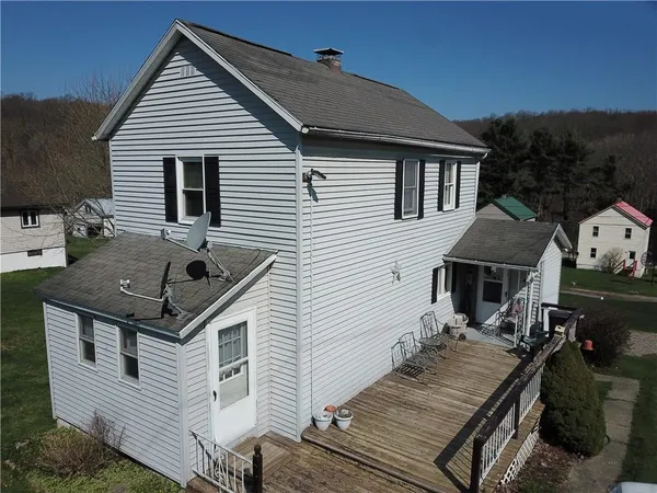 $89,900 | 1027 1st Street, Kittanning, PA 16201