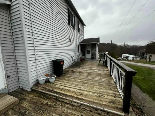 $89,900 | 1027 1st Street, Kittanning, PA 16201