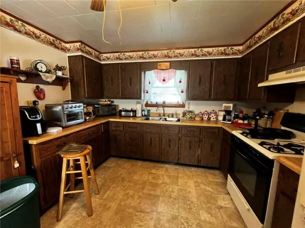 $89,900 | 1027 1st Street, Kittanning, PA 16201