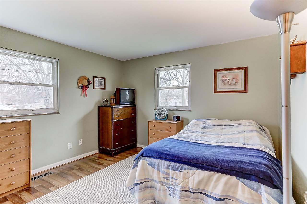 7321 Bluffton Road Fort Wayne, IN 46809 - Photo 15 of 32
