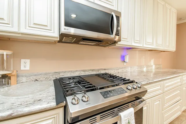 $299,000 | 4622 Saba Road, Houston, TX 77045