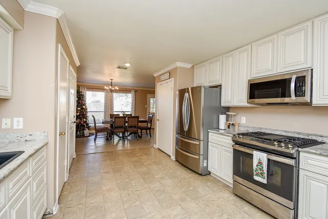 $299,000 | 4622 Saba Road, Houston, TX 77045