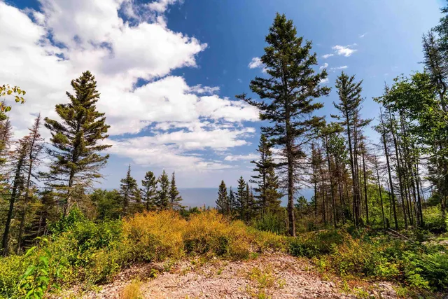 $179,900 | 5731 Illgen Pines Road, Silver Bay, MN 55614