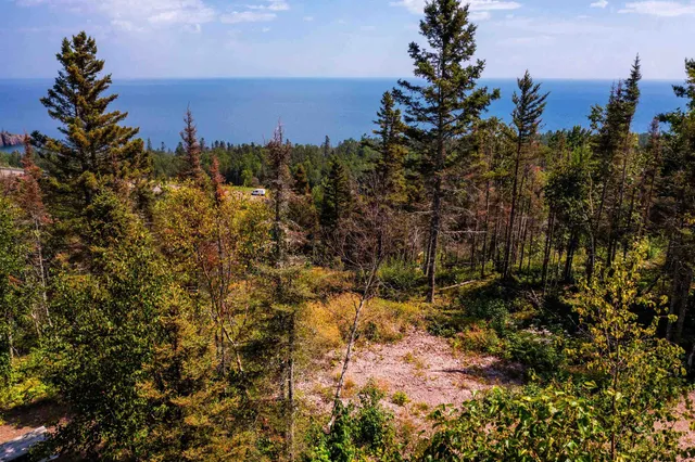 $179,900 | 5731 Illgen Pines Road, Silver Bay, MN 55614