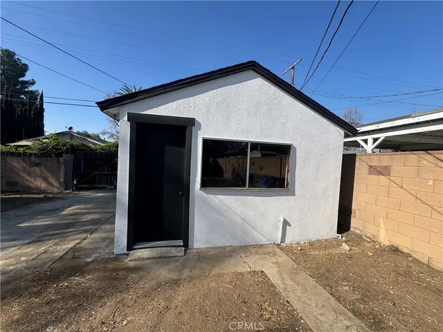 $629,950 | 7359 Louise Avenue, Van Nuys, CA 91406