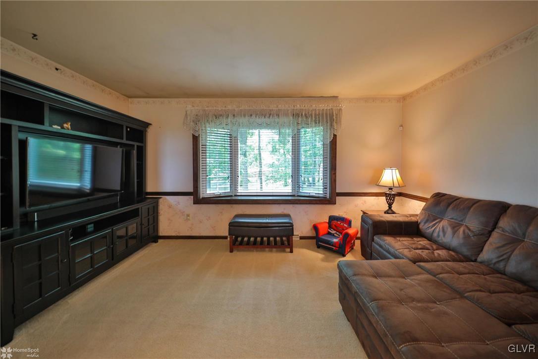 3276 Highland Road Orefield, PA 18069 - Photo 8 of 49 Gallery Image 8