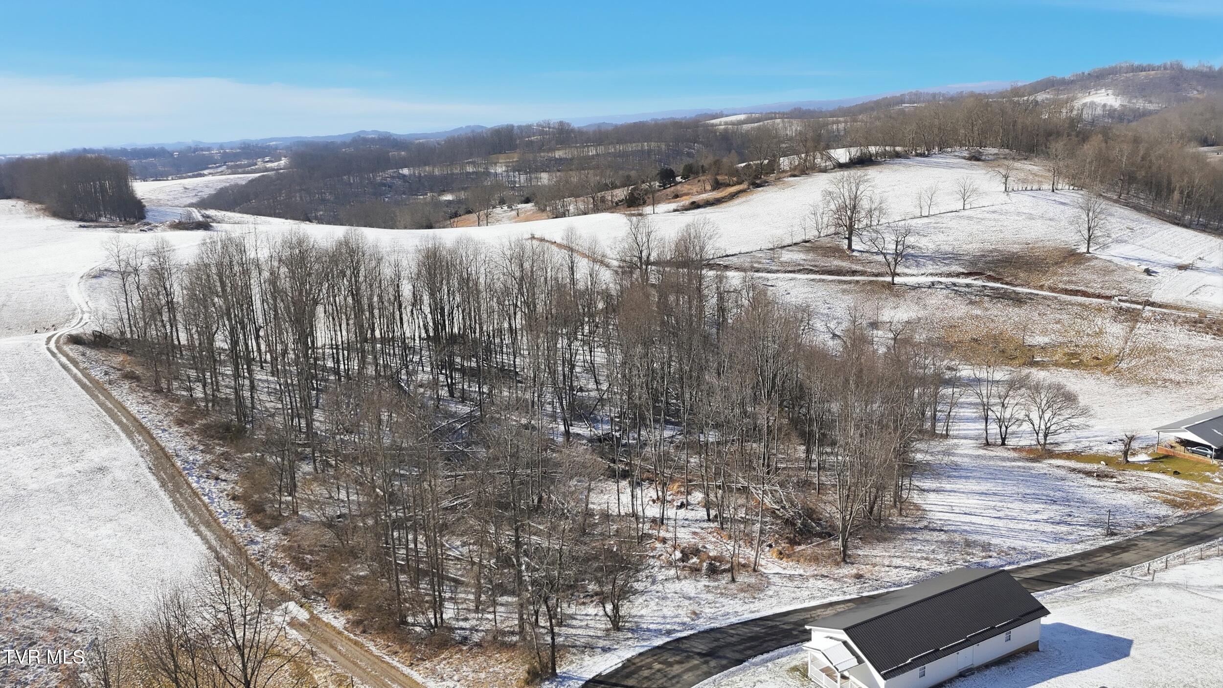 1085 Bethel Road Nickelsville, VA 24271 - Photo 3 of 13 DJI_20260127144446_0685_D-3