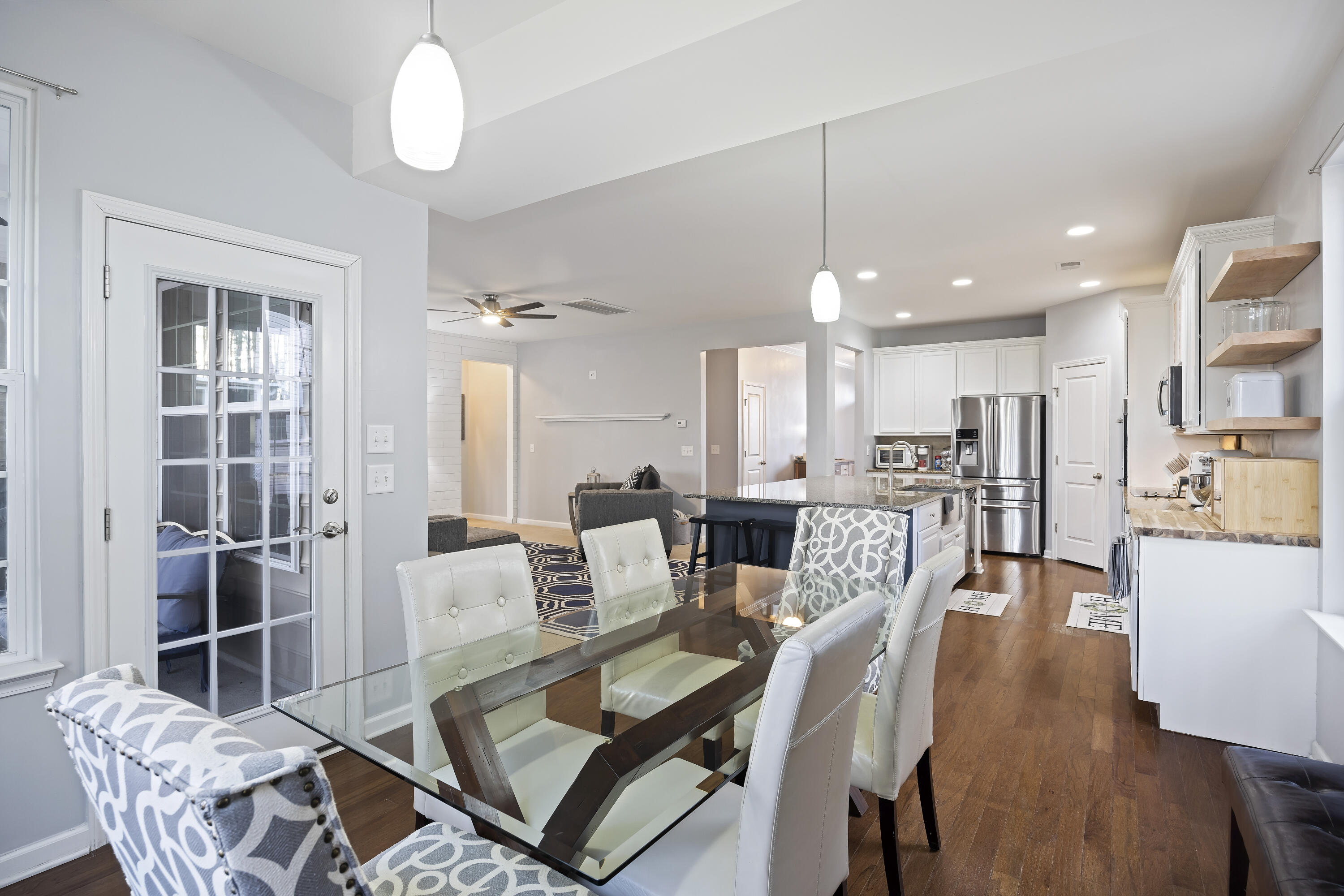 367 Spectrum Road Summerville, SC 29486 - Photo 4 of 41 243A4071