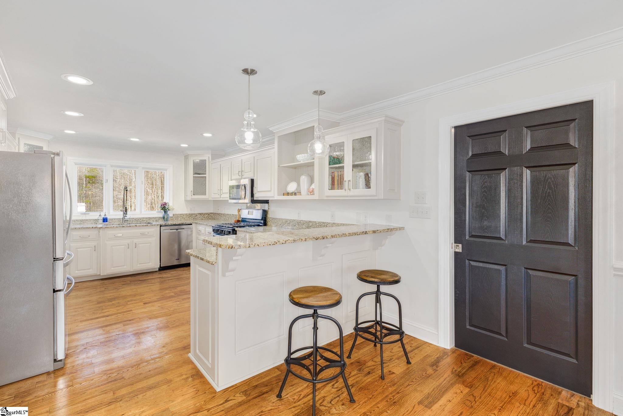 145 North Barton Road Taylors, SC 29687 - Photo 12 of 36 Gallery Image 12