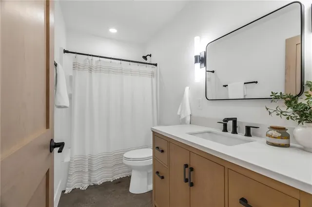 $425,000 | 1217 East 61st Street, Kansas City, MO 64110