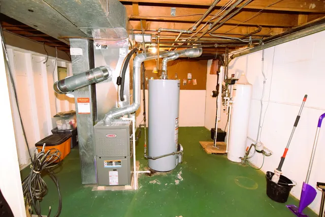 $239,900 | 945 West 187th Street, Homewood, IL 60430