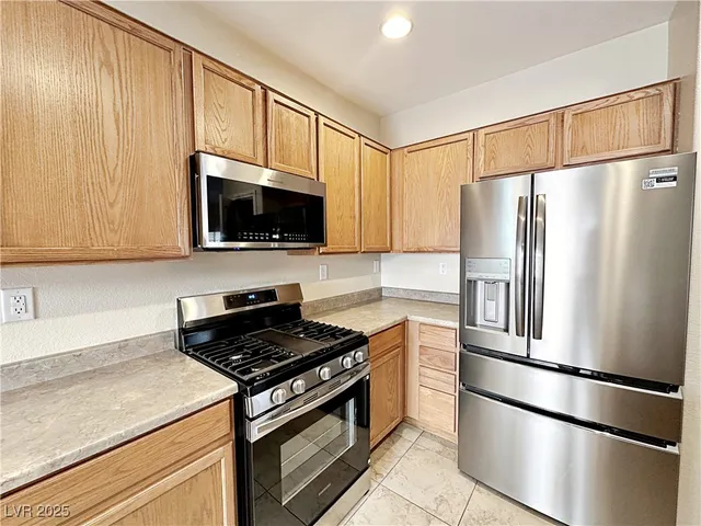 $2,090 | 9620 Sharp Horn Court, Las Vegas, NV 89149