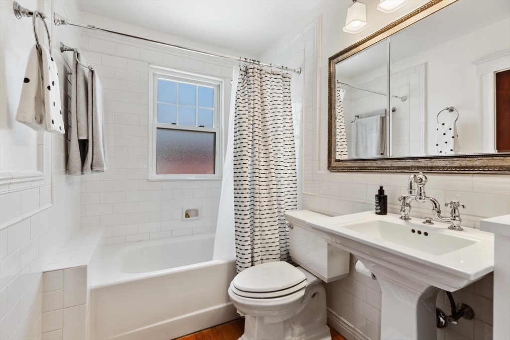 14 A Linden Place Brookline, MA 02445 - Photo 21 of 25