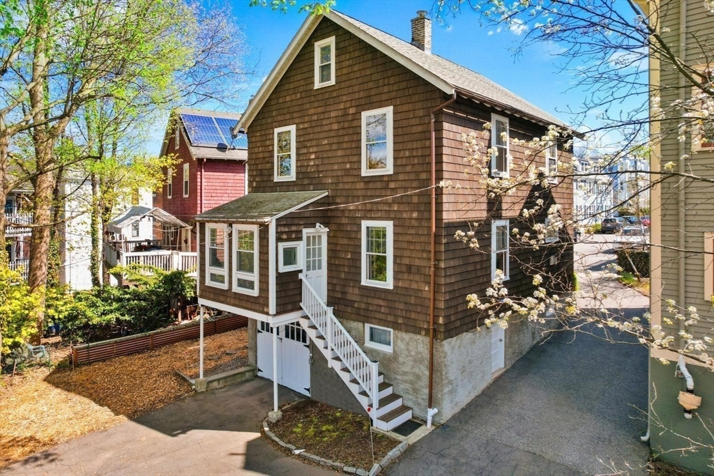 14 A Linden Place Brookline, MA 02445 - Photo 22 of 25